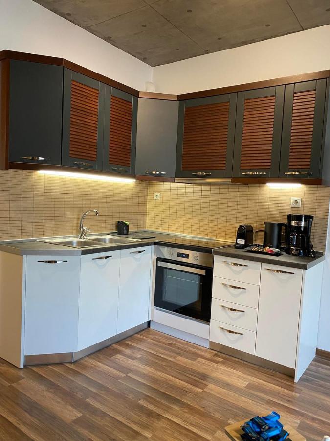 The Grey Apartments Волос Экстерьер фото